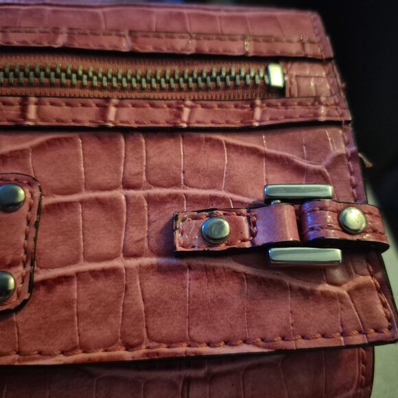 Guess Handbag - Picture 3 of 8